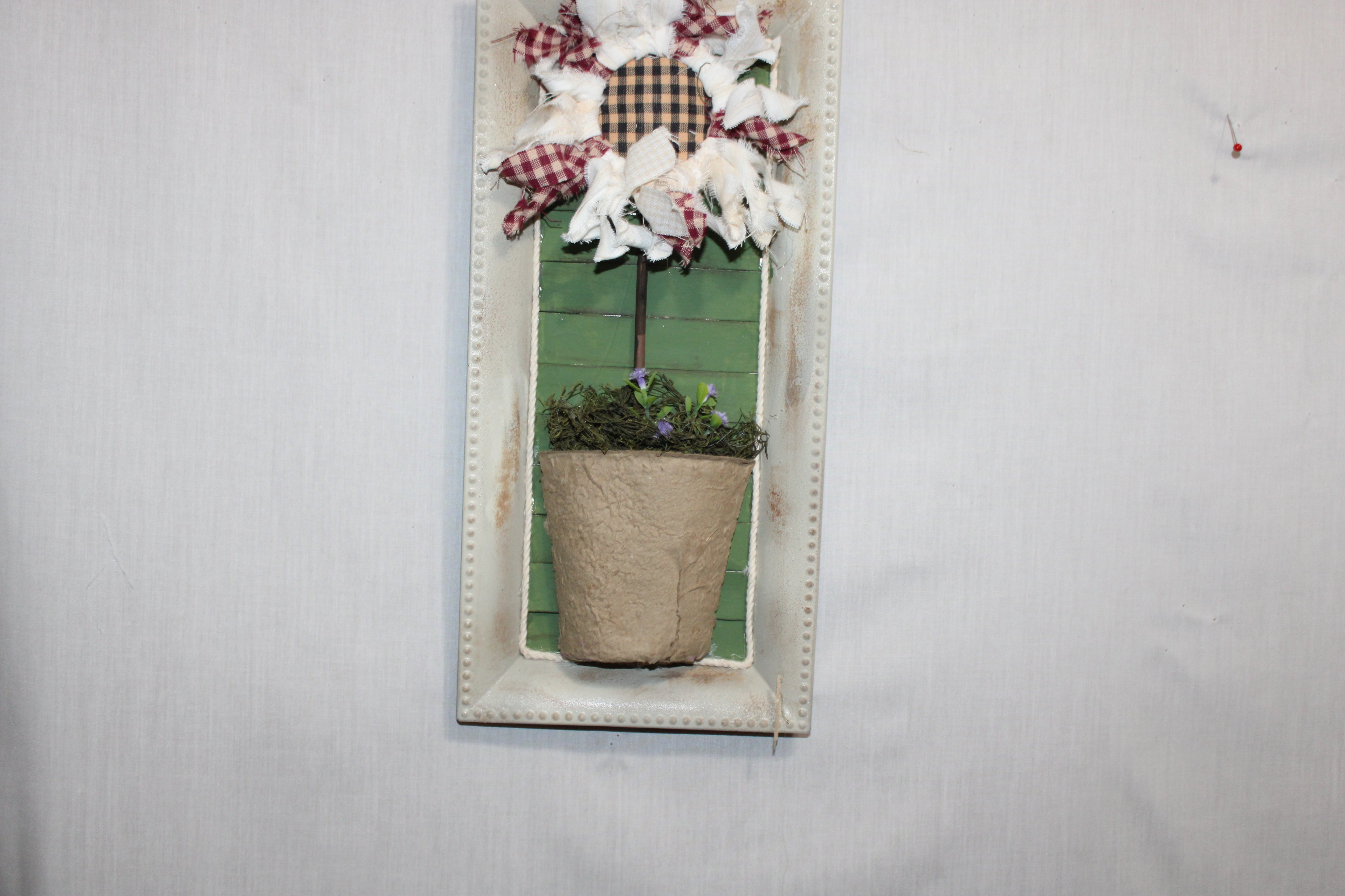 Rag Flower Plastic Charger Tray