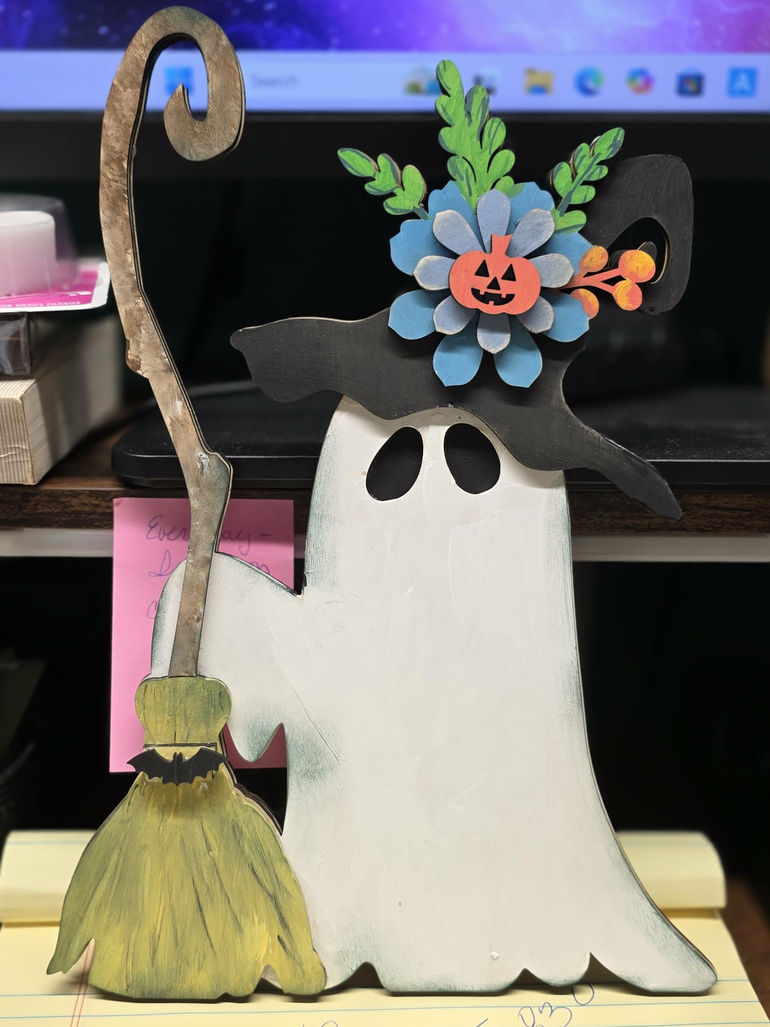 Happy Little Ghost shelf sitter